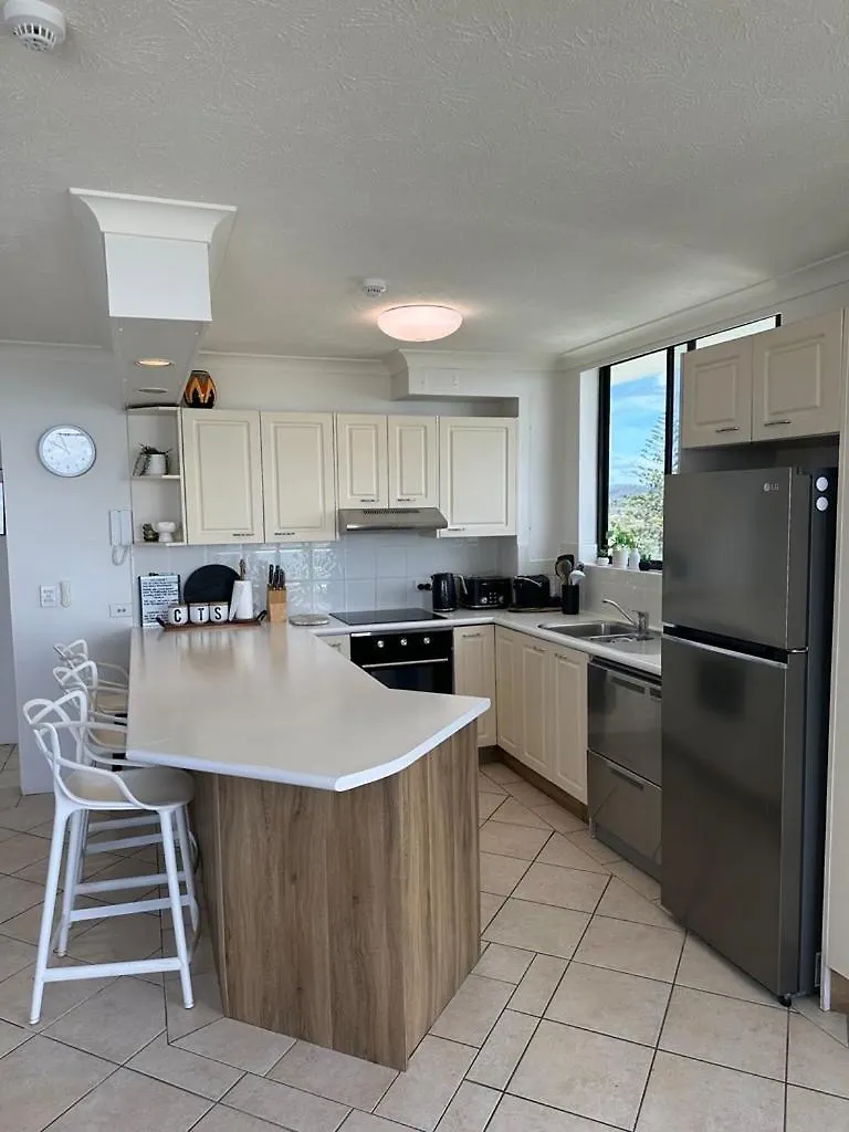 Apartment Seascape Serenity In Palm Beach Gold Coast