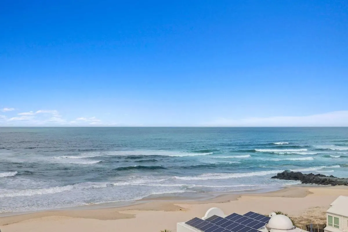 Seascape Serenity In Palm Beach Gold Coast Australia